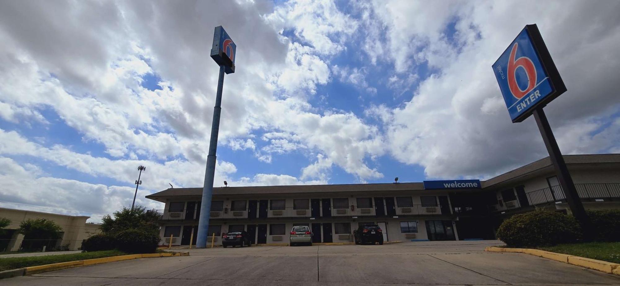 6-slidell, La - New Orleans Hotel 2*